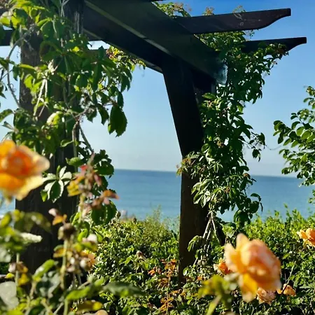 Luxury Coastal Dreams Апартаменты *